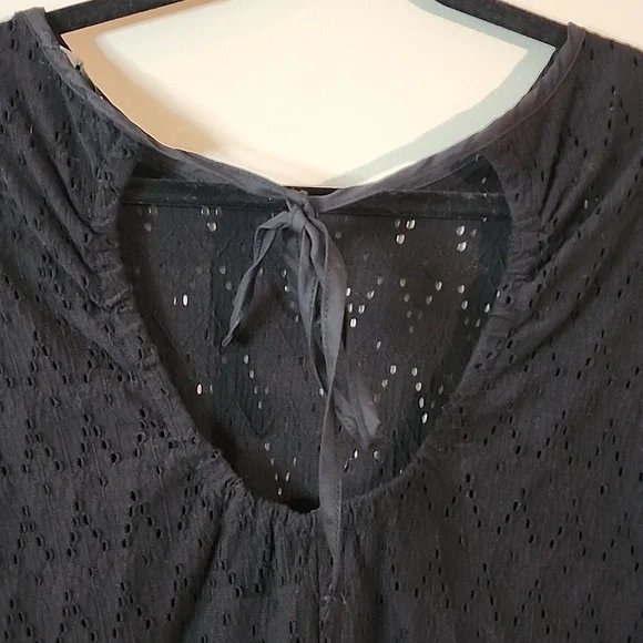 BLACK TAPE TOP - Picture 7 of 7